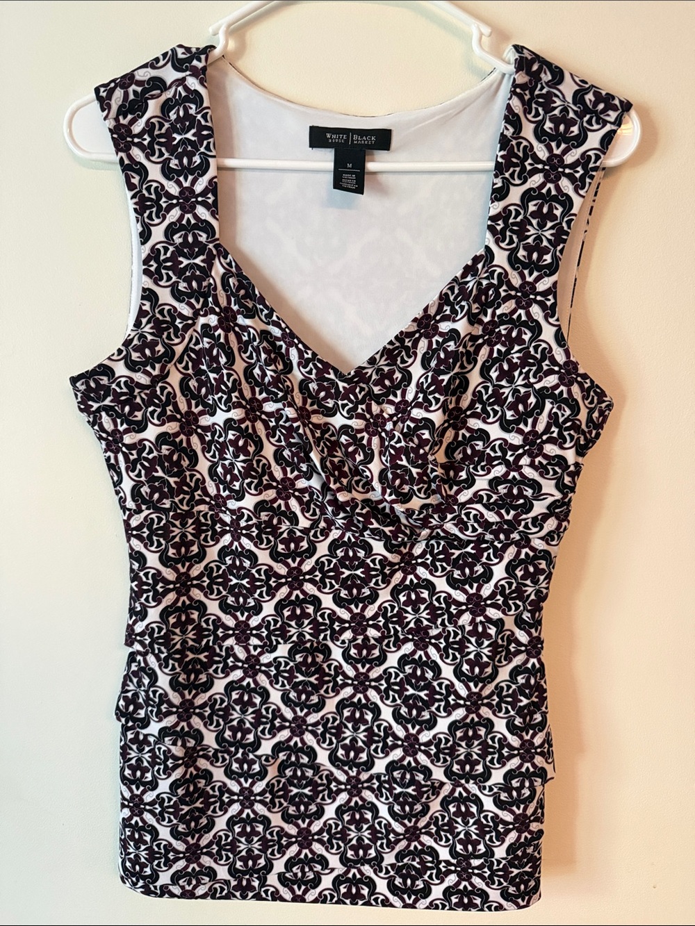 White House Black Market Black and White Printed Sleeveless Shell